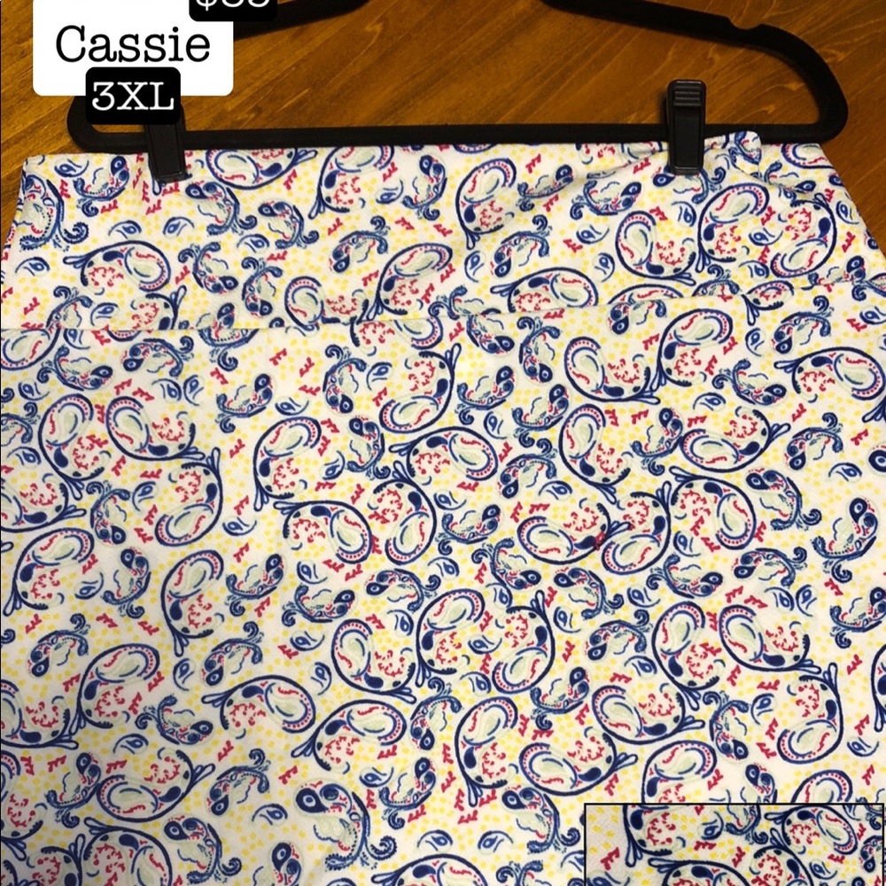 LuLaRoe Cassie